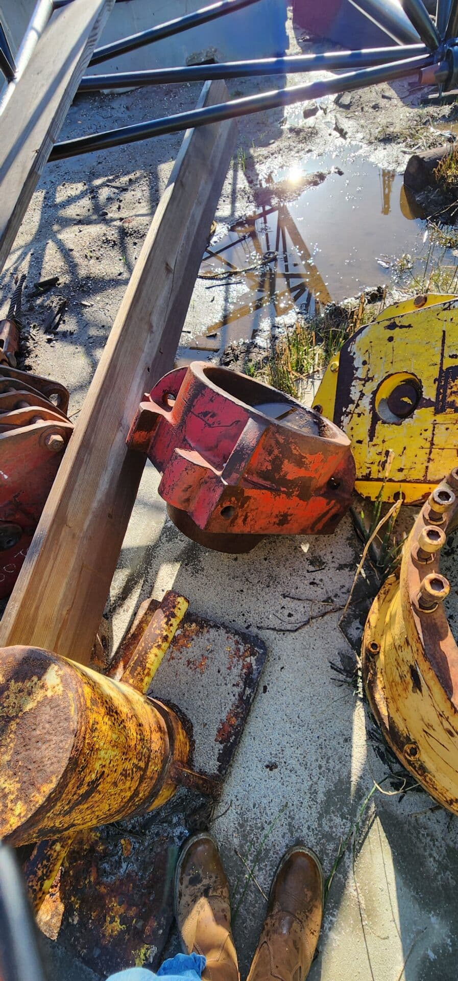 Used Vulcan 06 Pile Hammer plus leads
