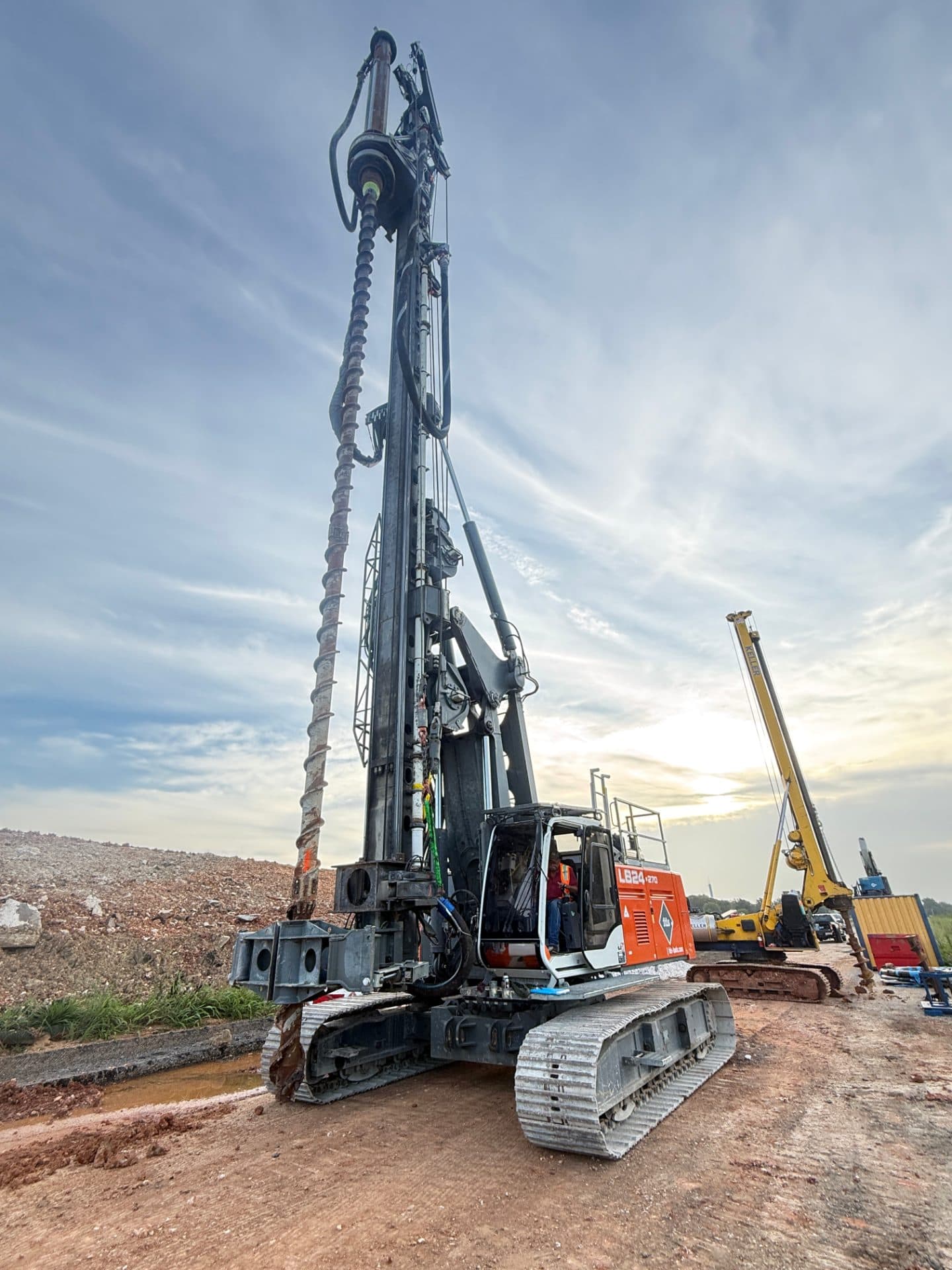 Liebherr LB24-270 drill rig