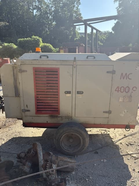 Comacchio MC400P Drill Rig