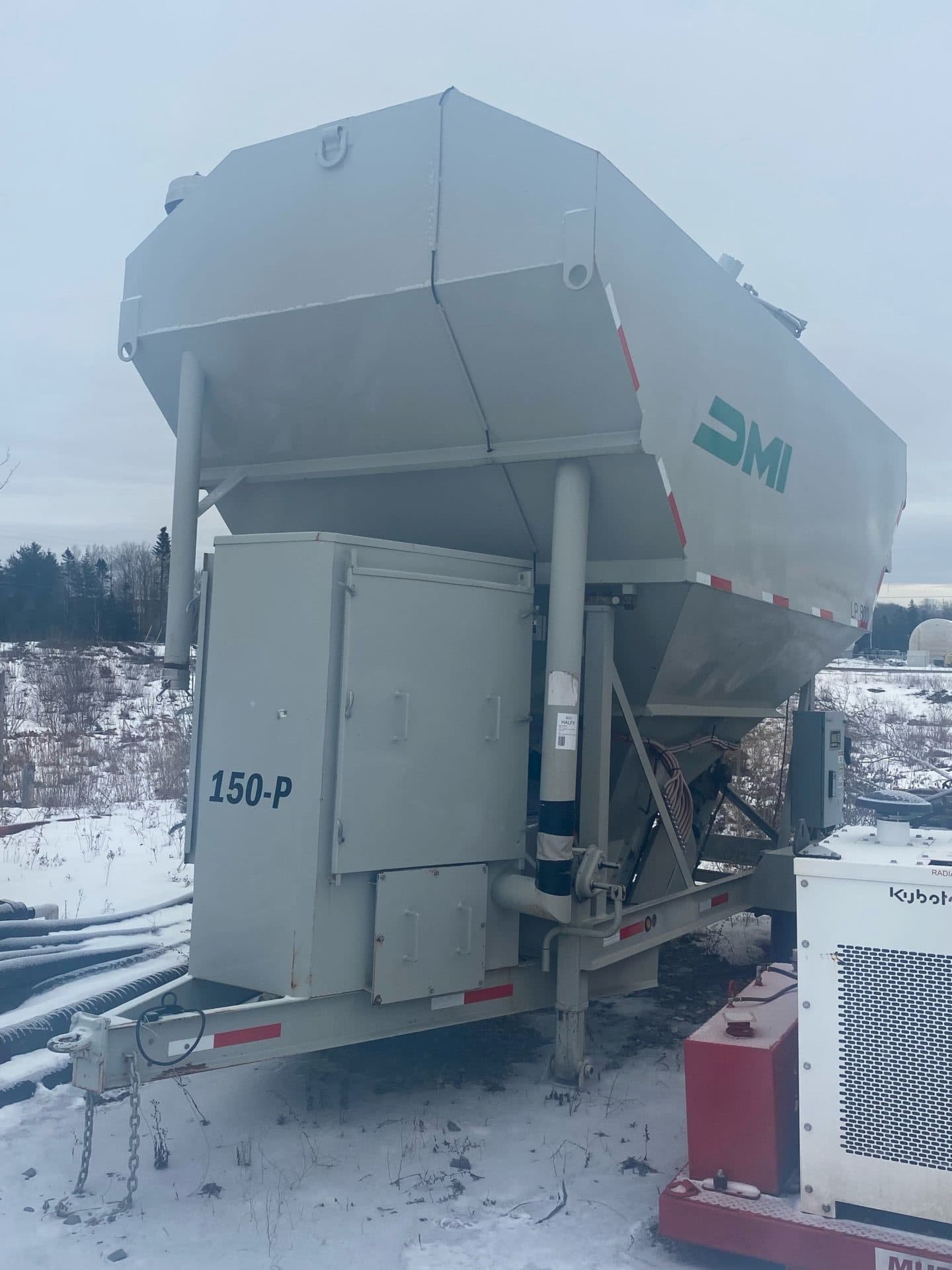 DMI Low Pro 800CH Silo