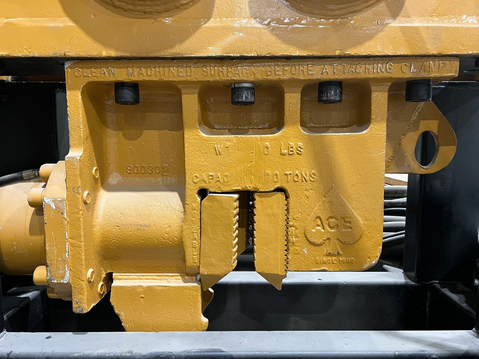 Used APE 150 Vibratory Pile Hammer.