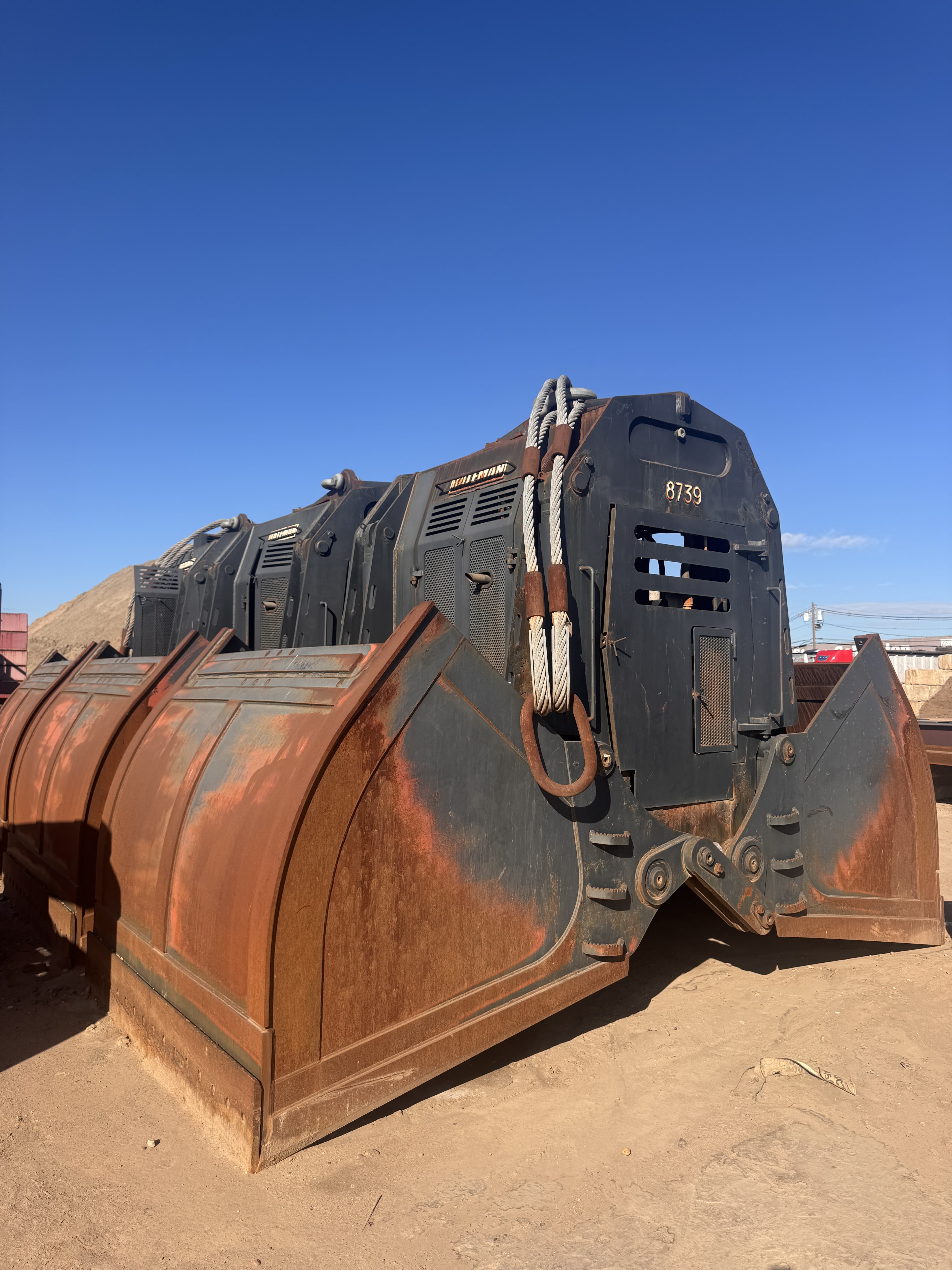 Bateman BCSD-1200HD 12 YD Clamshell Bucket