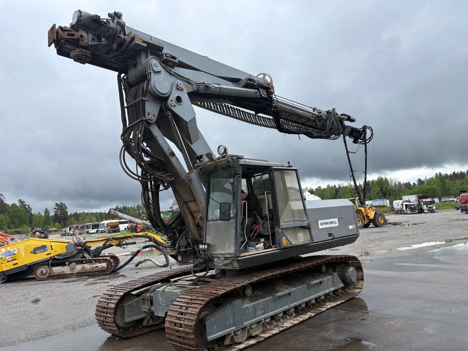Sennebogen ABI piledriver