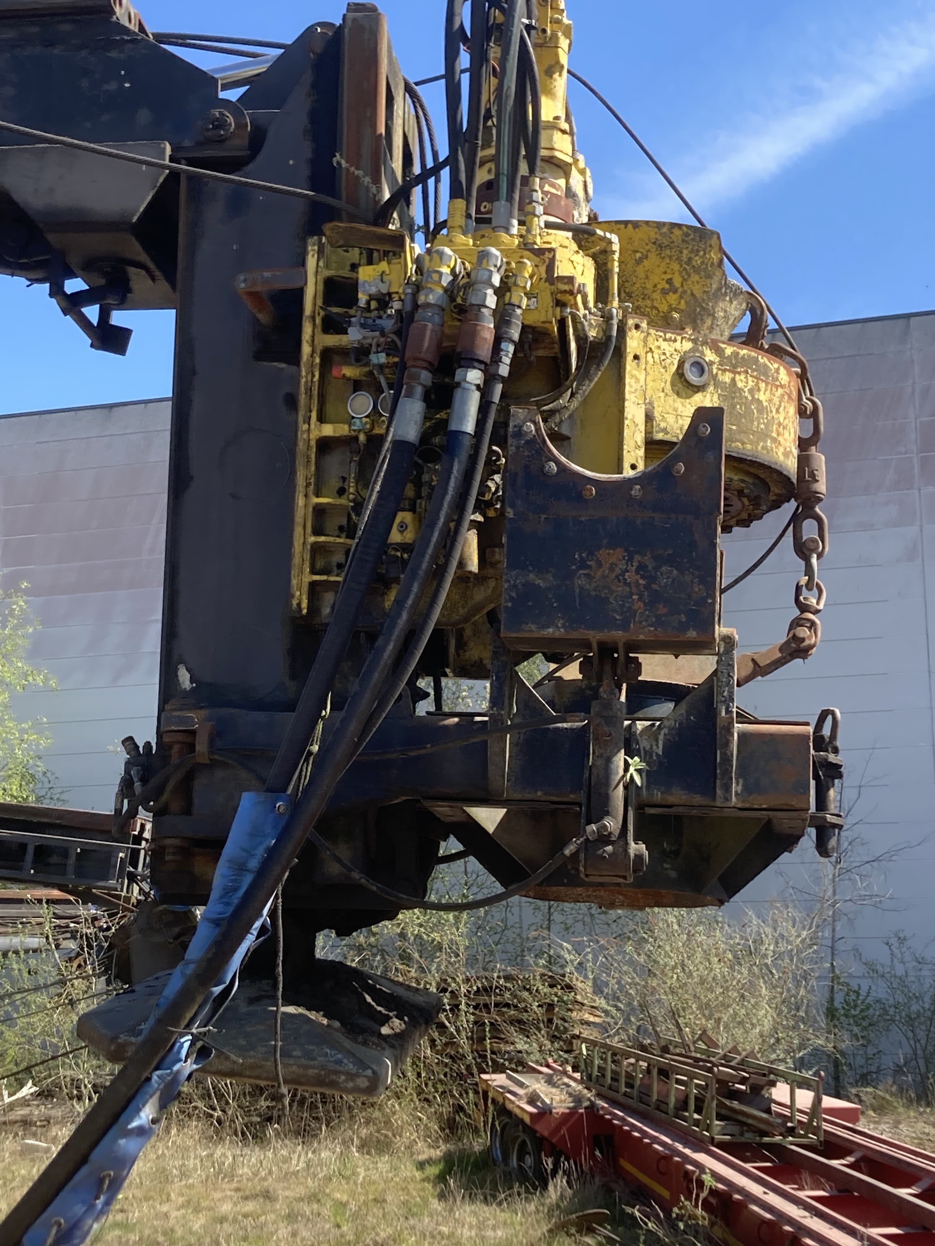 Used Hitachi FH 330FR