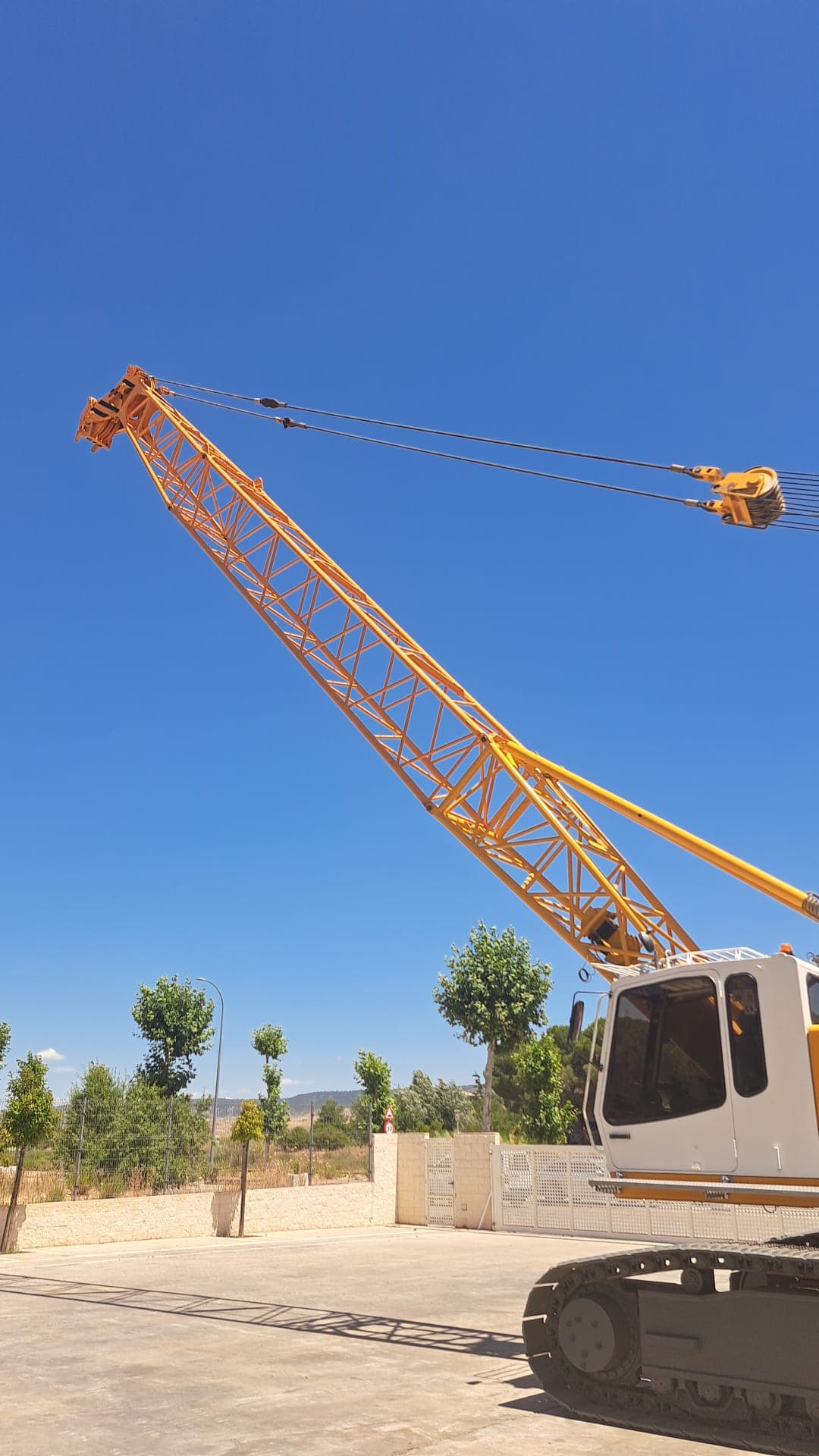 USED LIEBHERR HS 853 HD LITRONIC