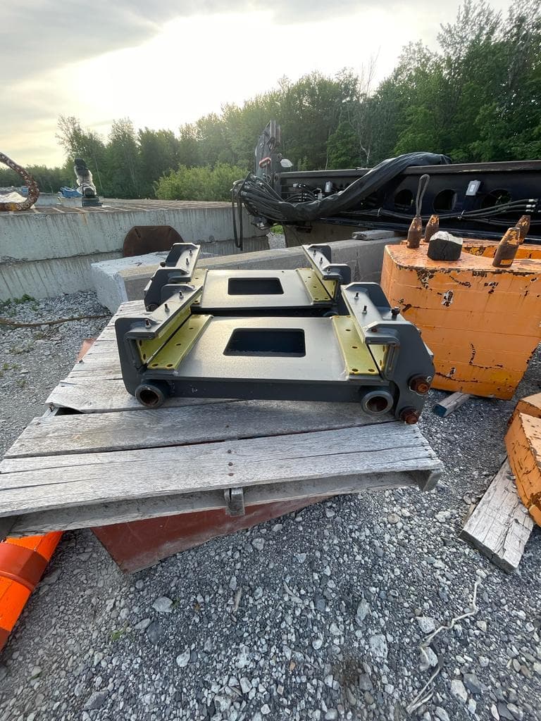 Used hydraulic impact hammer BANUT