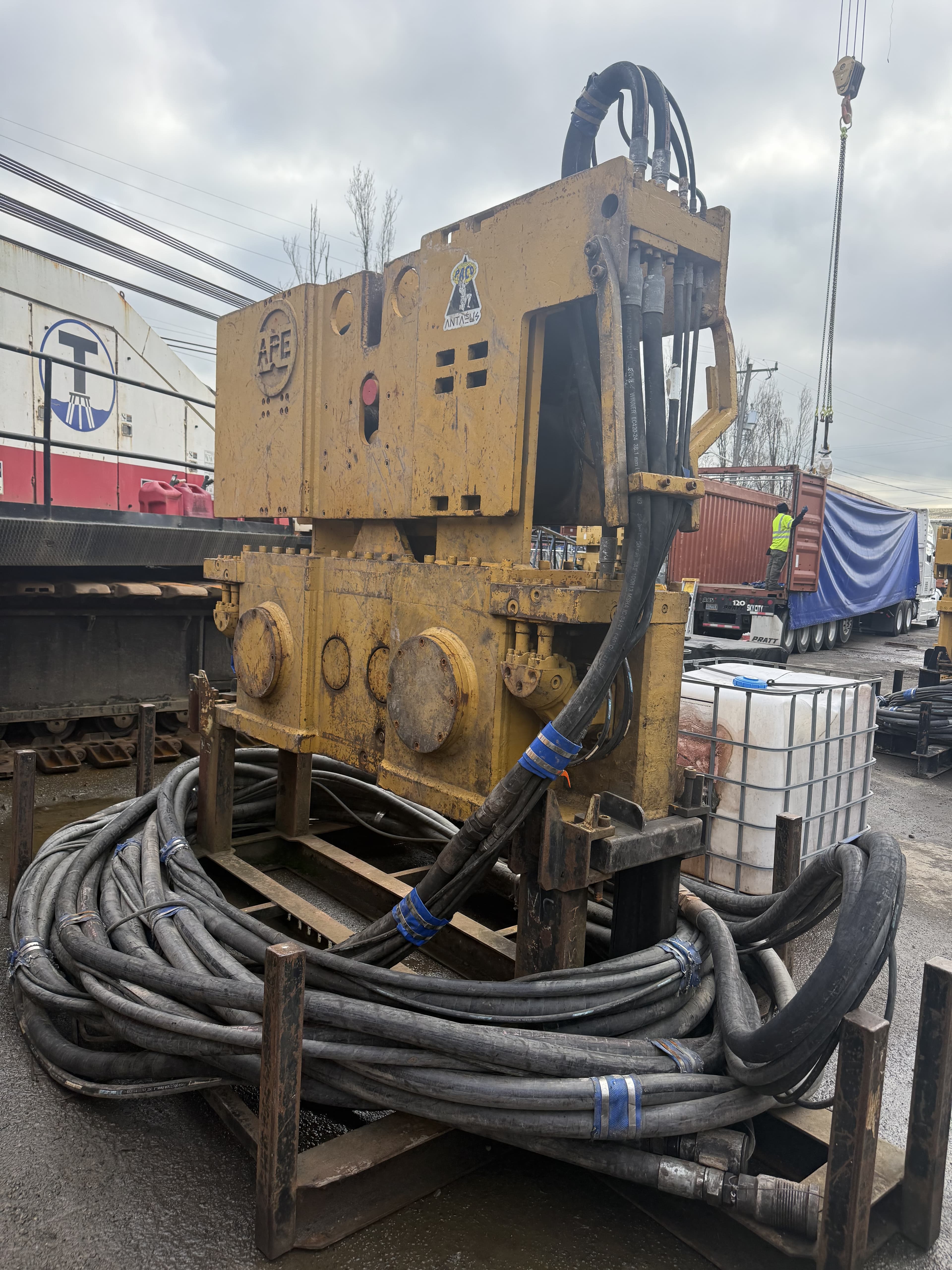 Used APE 300