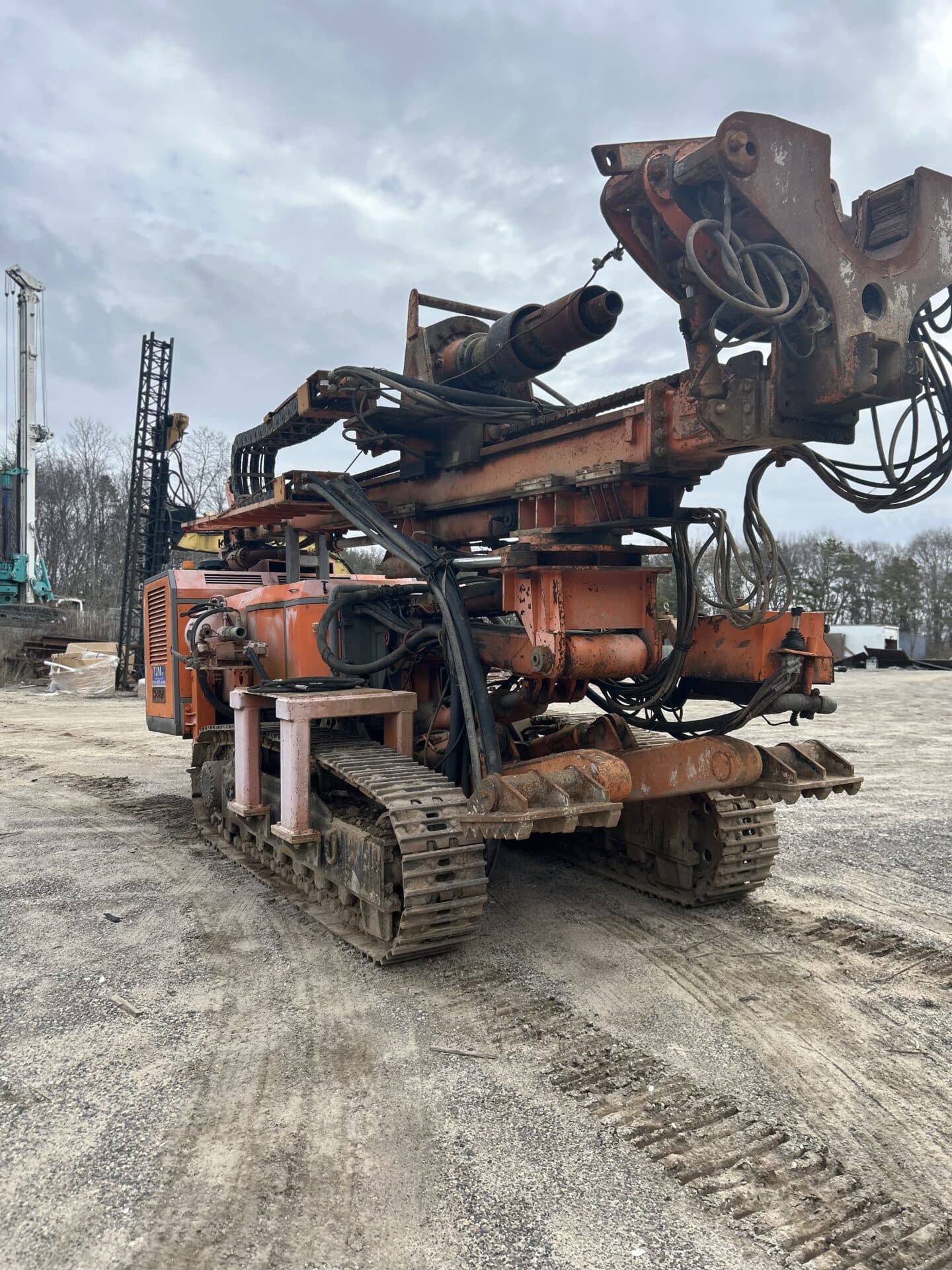 HD180B drill rig for sale