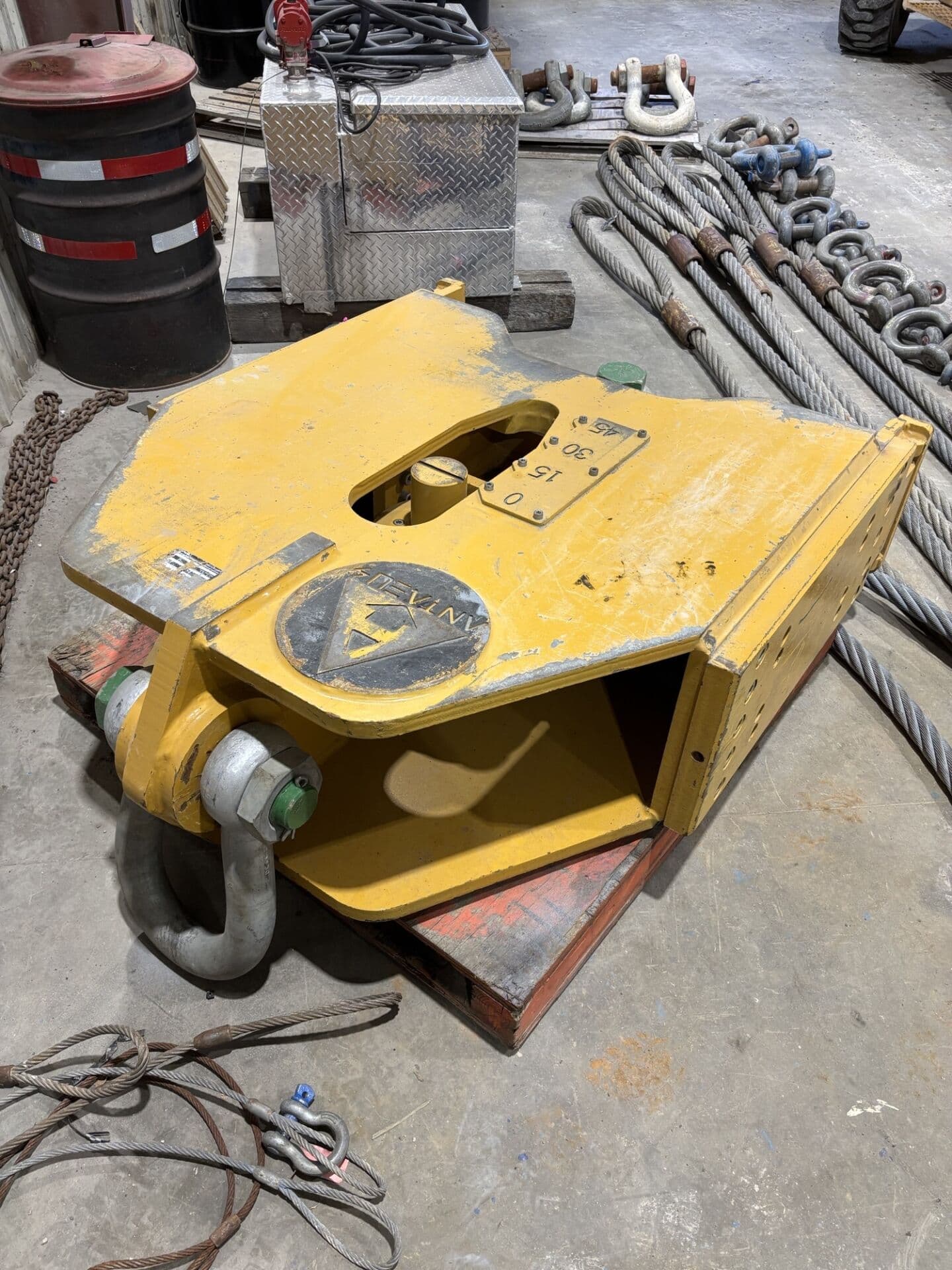 Crane Vibration Dampener